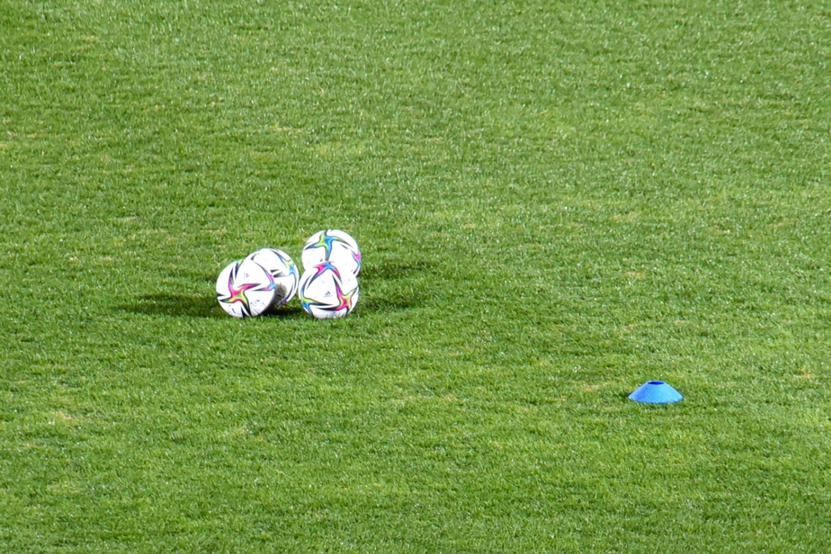 サッカーJリーグ、J3の試合をライブ配信で無料視聴する方法